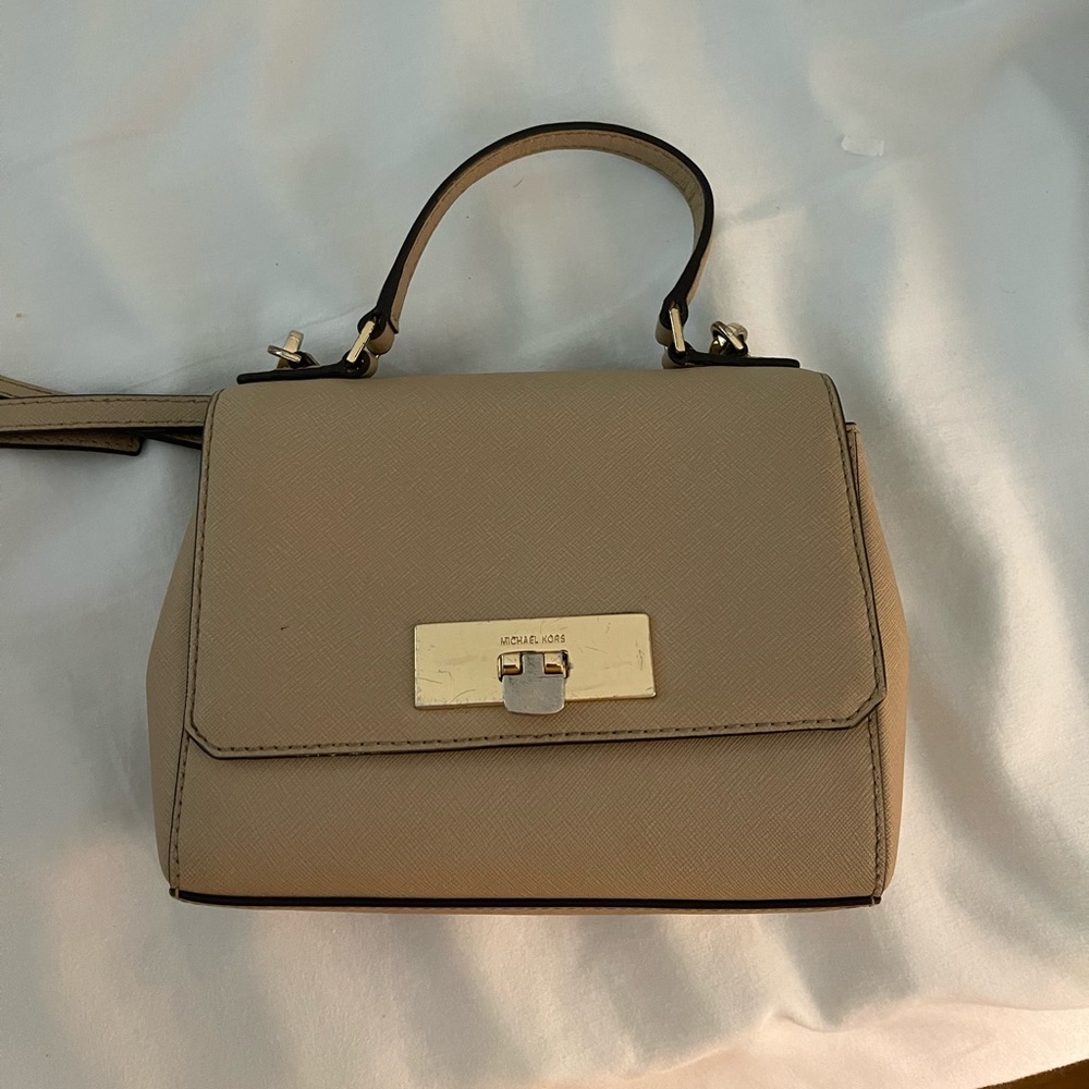 Michael kors purse